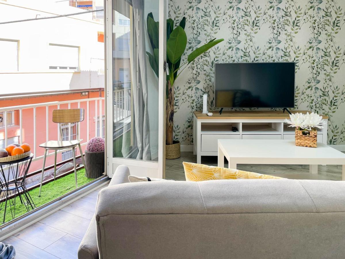 Apartment Modern 2 Bedroom Close To Center