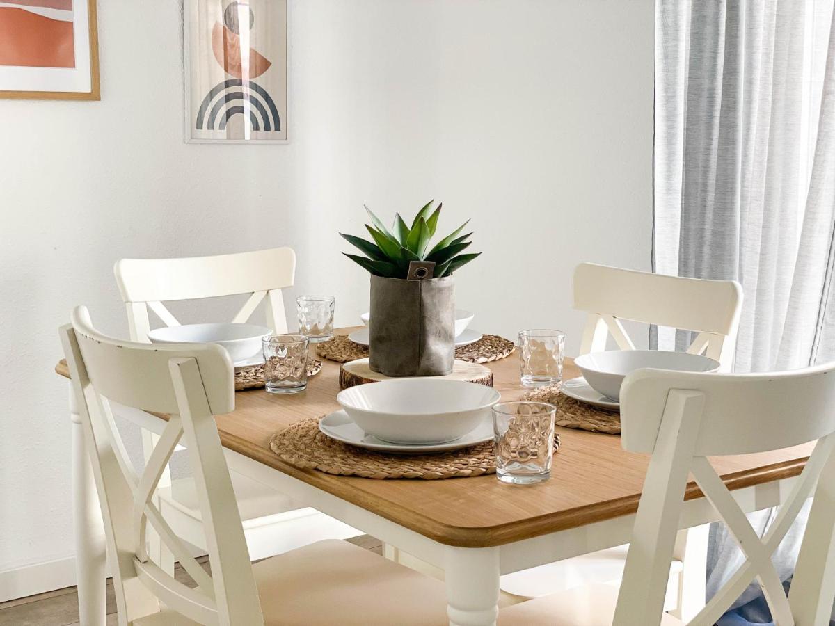 Modern 2 Bedroom Close To Center Apartment